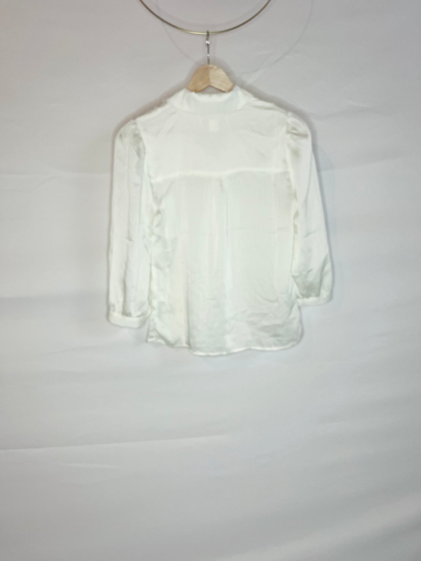 Cream Pearl Button-Down 3/4 Sleeve Top